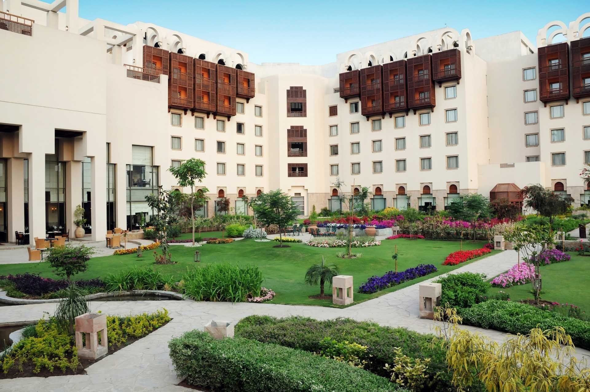 Hotel onde ocorrerão as negociações entre EUA e Irã 'expulsa' hóspedes em Islamabad